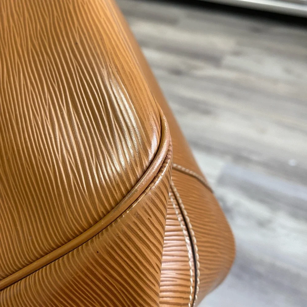 Used - Picture 5 of 13